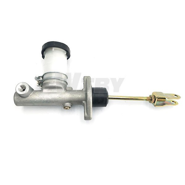 Clutch Master Cylinder For NISSAN DATSUN 160 J 30610-H5801 30610-H5800 30610-H5802